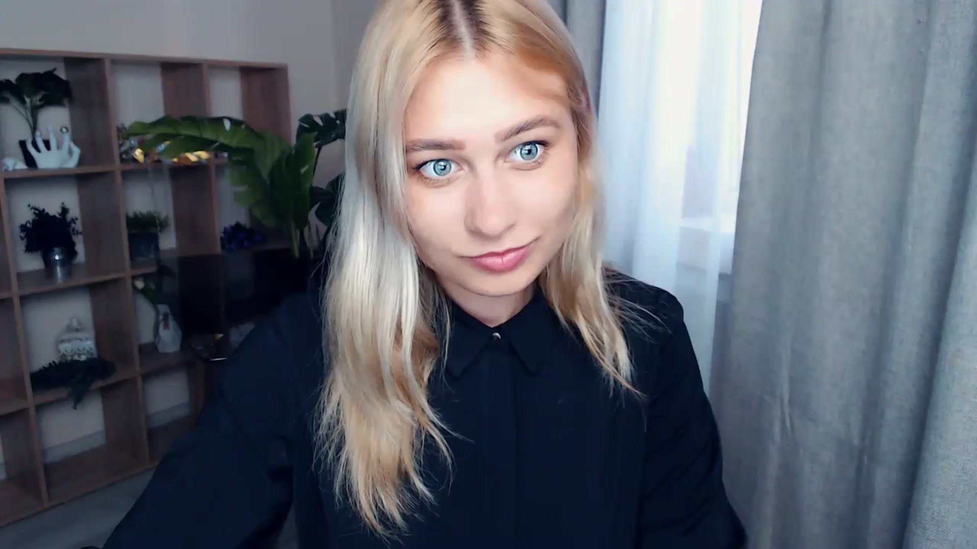 Gallery image thumbnail from Kukla_kolduna's myfreecams stream on, 07/03/2023, 18:35 image 7 of 20