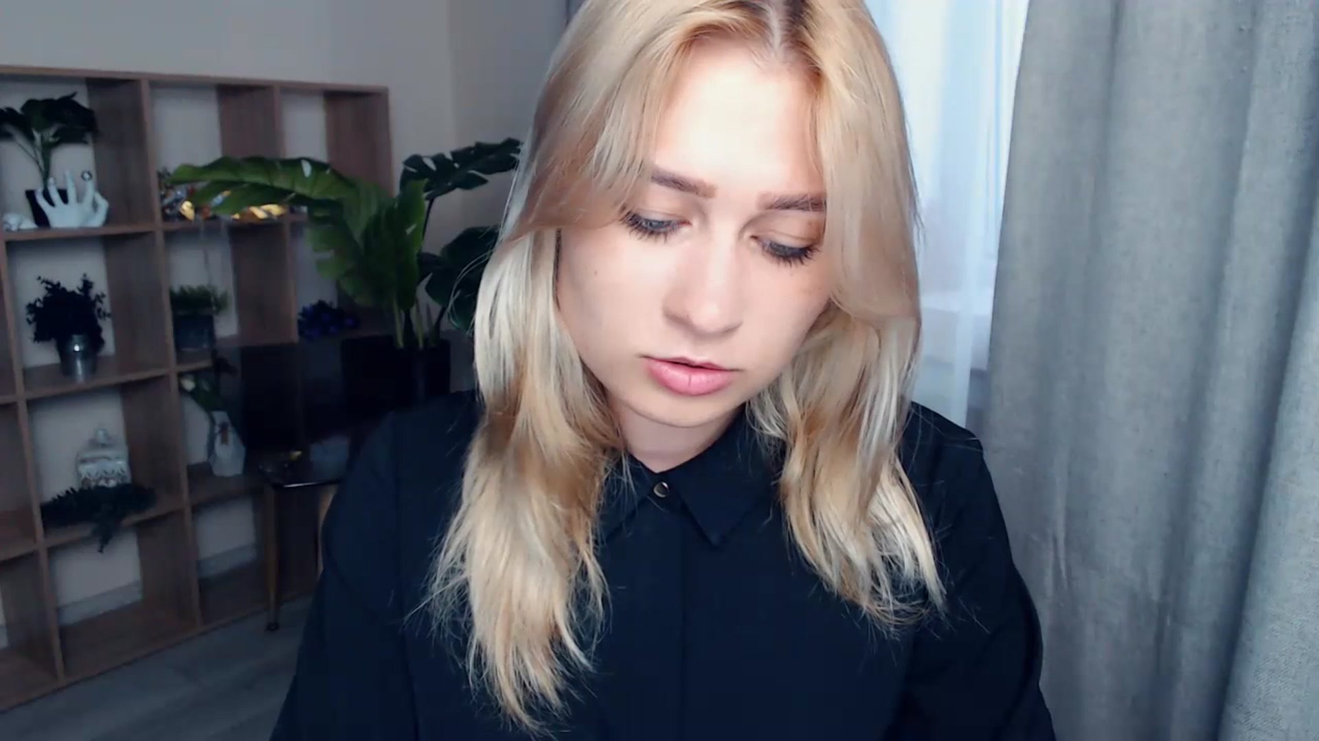 Gallery image thumbnail from Kukla_kolduna's myfreecams stream on, 07/03/2023, 18:35 image 9 of 20