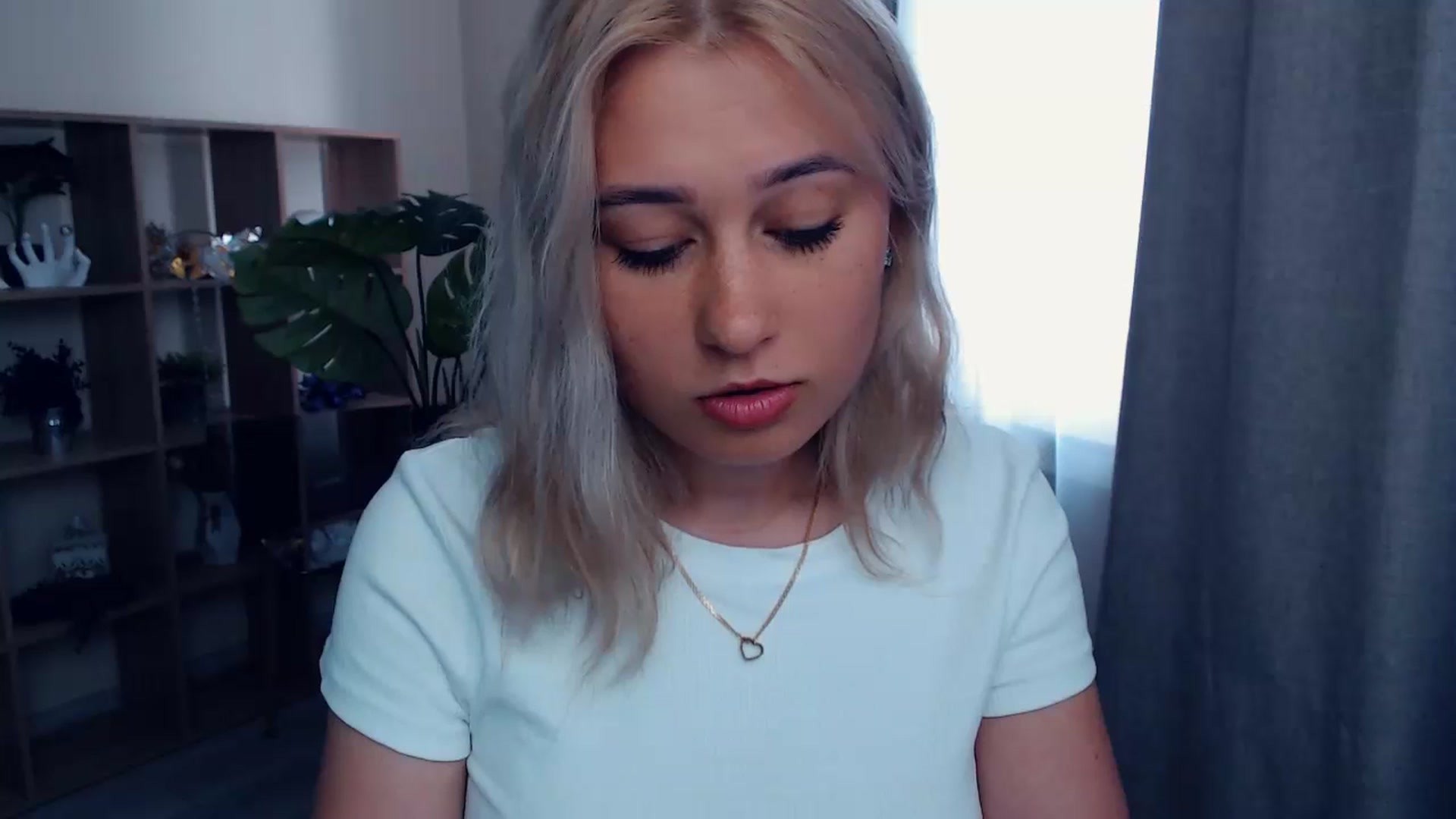 Gallery image thumbnail from Kukla_kolduna's myfreecams stream on, 07/06/2023, 14:41 image 6 of 20