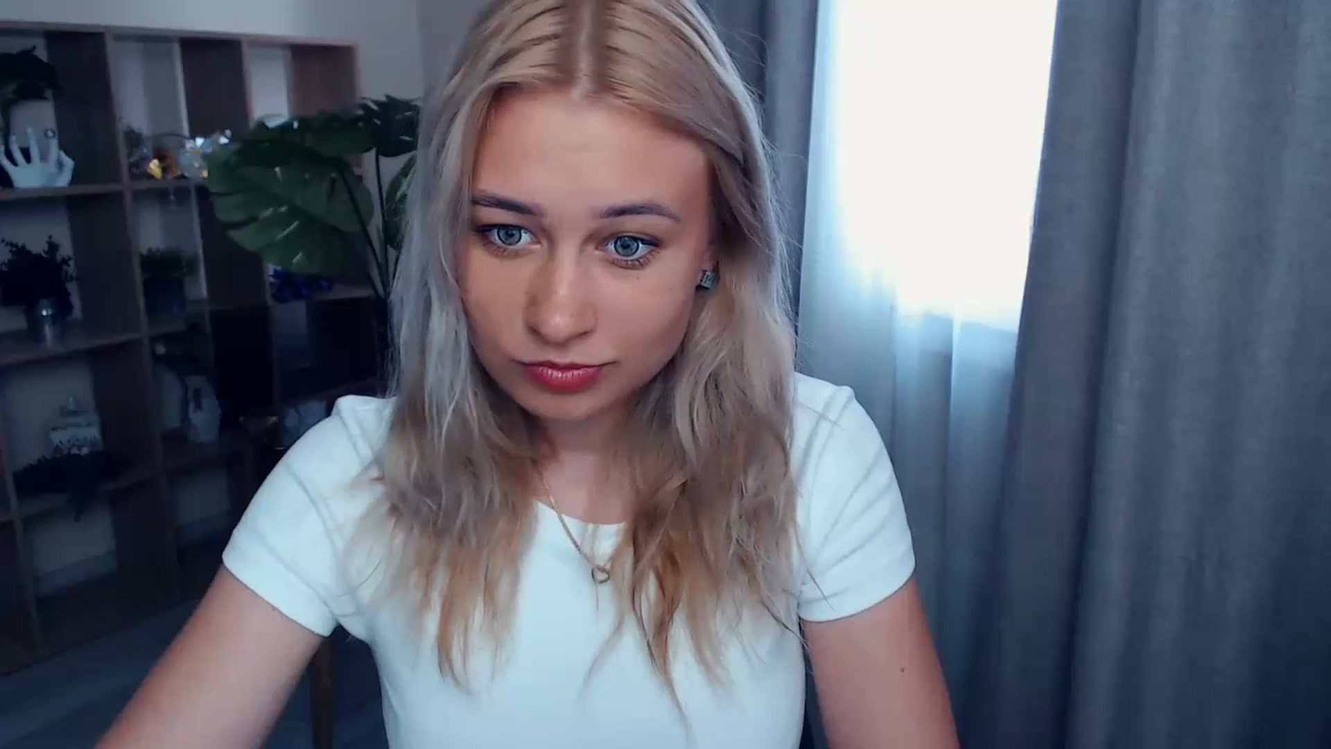 Gallery image thumbnail from Kukla_kolduna's myfreecams stream on, 07/06/2023, 15:59 image 3 of 20