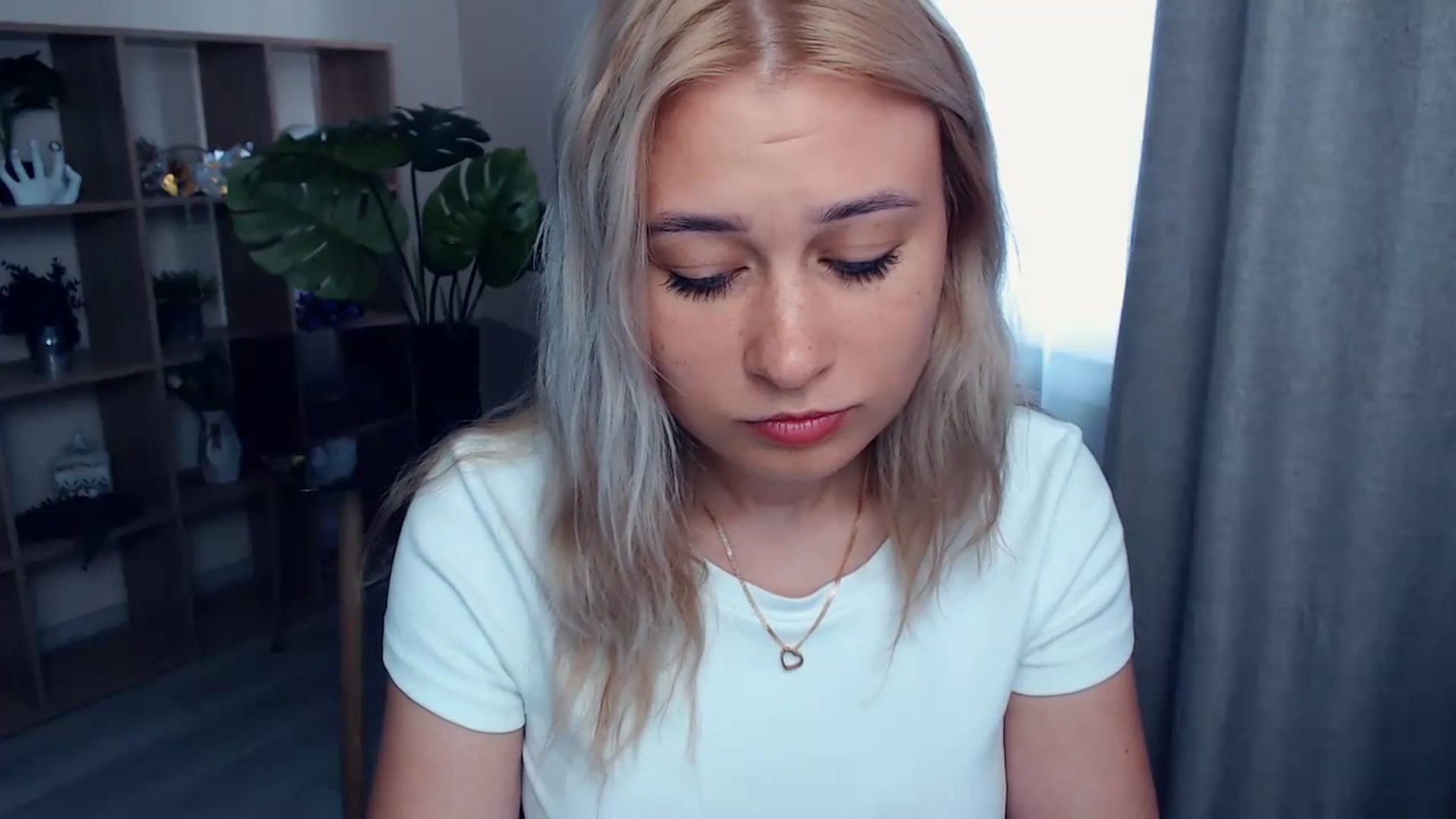 Gallery image thumbnail from Kukla_kolduna's myfreecams stream on, 07/06/2023, 15:59 image 9 of 20
