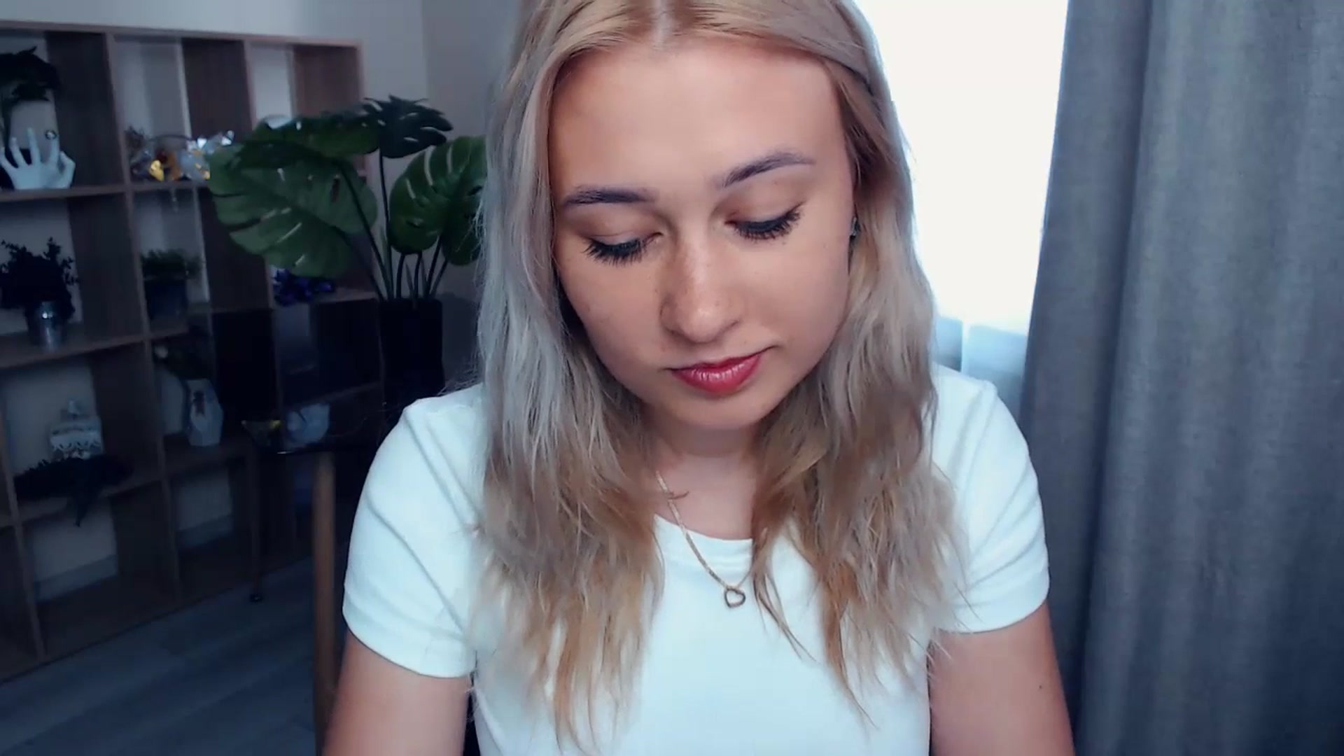Gallery image thumbnail from Kukla_kolduna's myfreecams stream on, 07/06/2023, 15:59 image 4 of 20