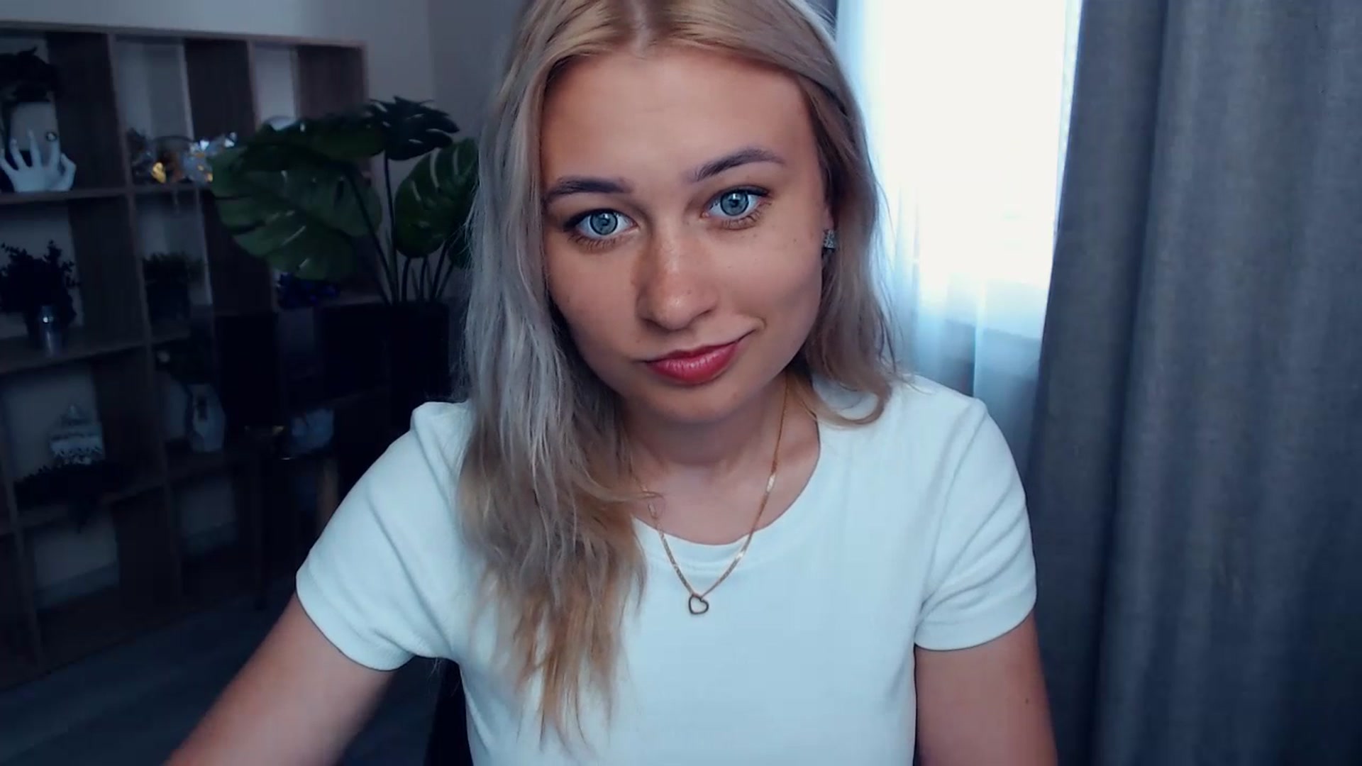 Gallery image thumbnail from Kukla_kolduna's myfreecams stream on, 07/06/2023, 15:59 image 6 of 20