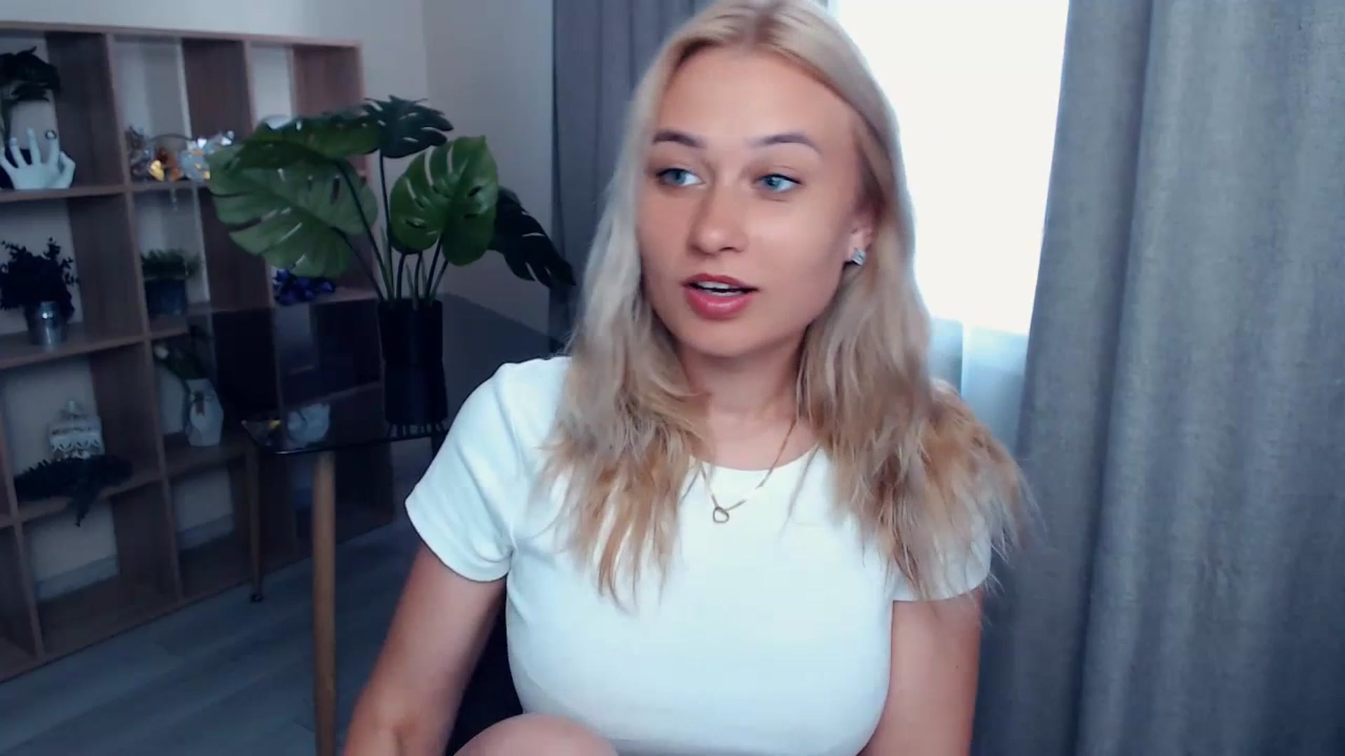 Gallery image thumbnail from Kukla_kolduna's myfreecams stream on, 07/06/2023, 15:59 image 5 of 20
