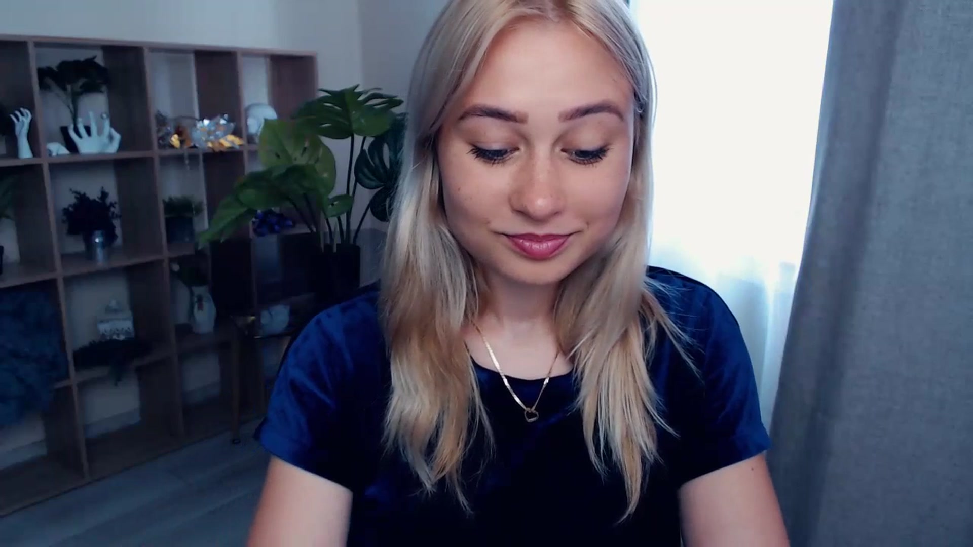 Gallery image thumbnail from Kukla_kolduna's myfreecams stream on, 07/07/2023, 14:21 image 6 of 20