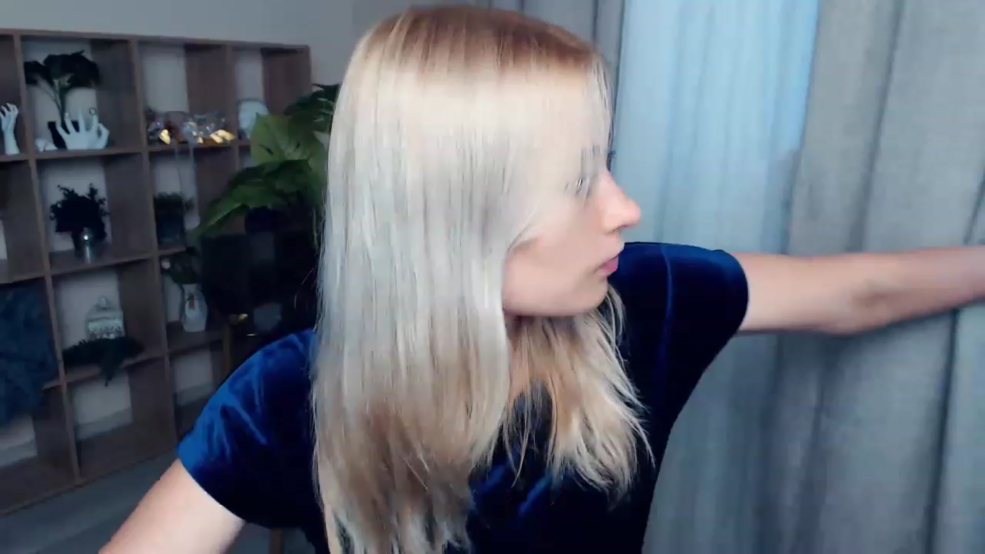 Gallery image thumbnail from Kukla_kolduna's myfreecams stream on, 07/07/2023, 16:13 image 19 of 20