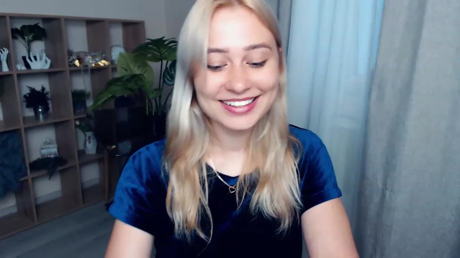 Gallery image thumbnail from Kukla_kolduna's myfreecams stream on, 07/07/2023, 16:13 image 10 of 20