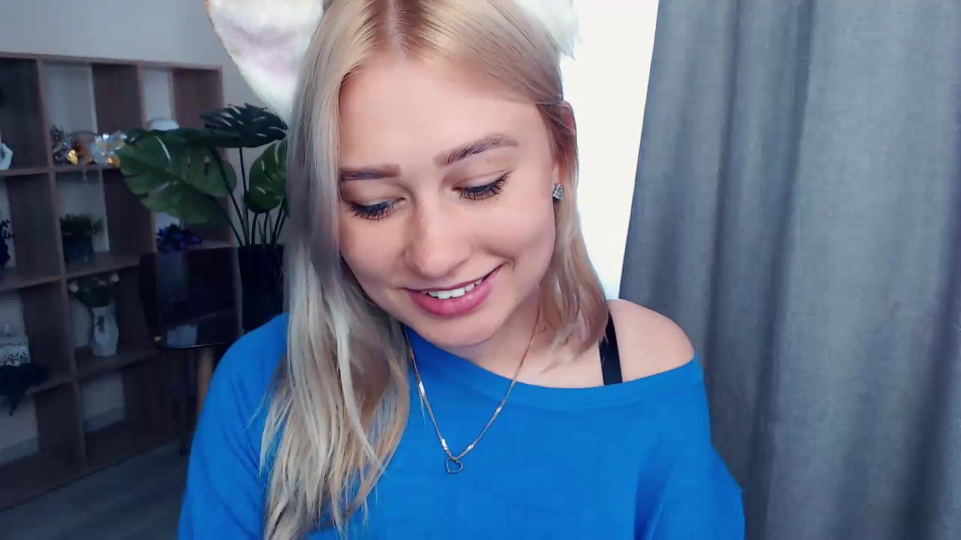 Gallery image thumbnail from Kukla_kolduna's myfreecams stream on, 07/08/2023, 12:08 image 15 of 20