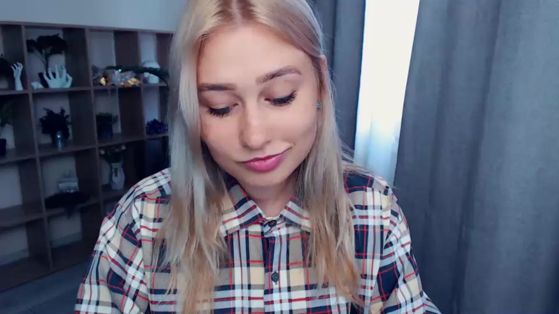 Gallery image thumbnail from Kukla_kolduna's myfreecams stream on, 07/09/2023, 11:08 image 8 of 20