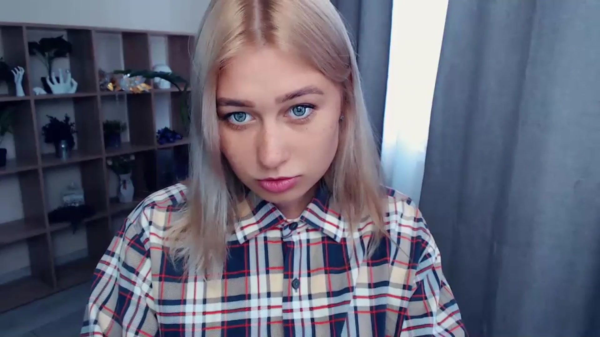 Gallery image thumbnail from Kukla_kolduna's myfreecams stream on, 07/09/2023, 11:08 image 4 of 20
