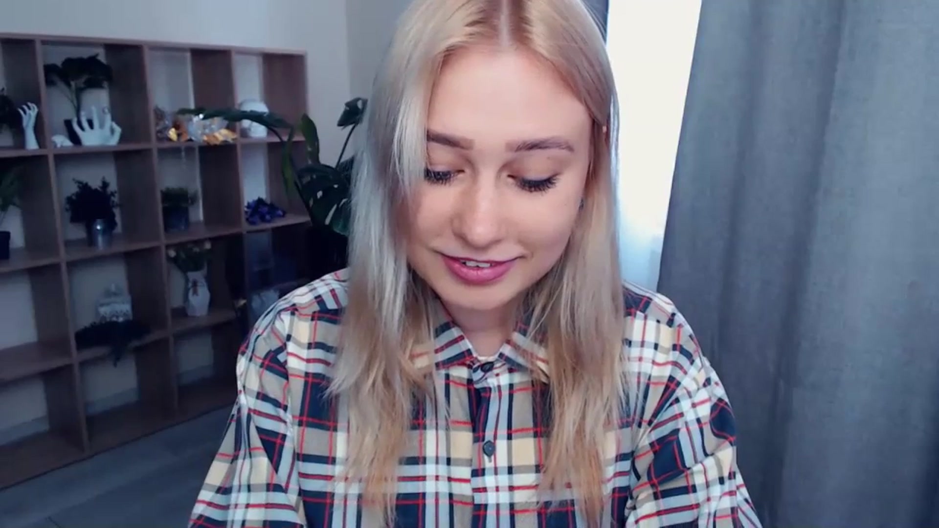 Gallery image thumbnail from Kukla_kolduna's myfreecams stream on, 07/09/2023, 11:08 image 11 of 20