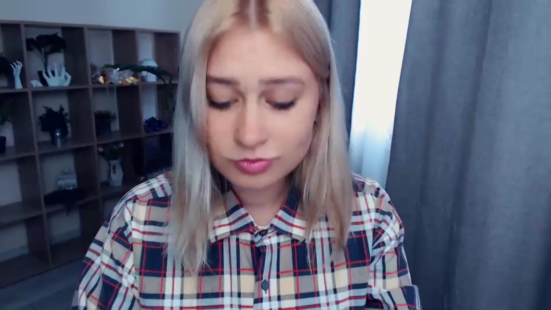 Gallery image thumbnail from Kukla_kolduna's myfreecams stream on, 07/09/2023, 11:08 image 3 of 20