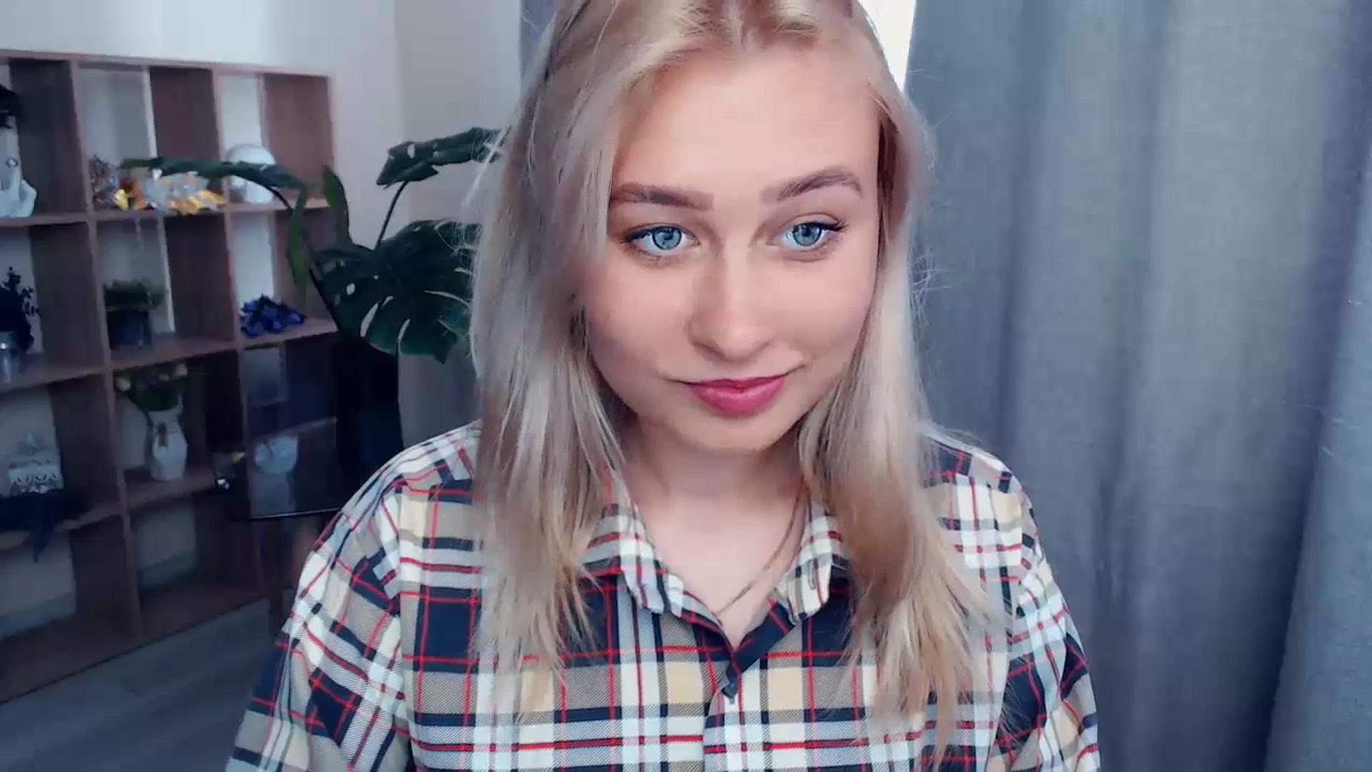 Gallery image thumbnail from Kukla_kolduna's myfreecams stream on, 07/09/2023, 12:51 image 8 of 20
