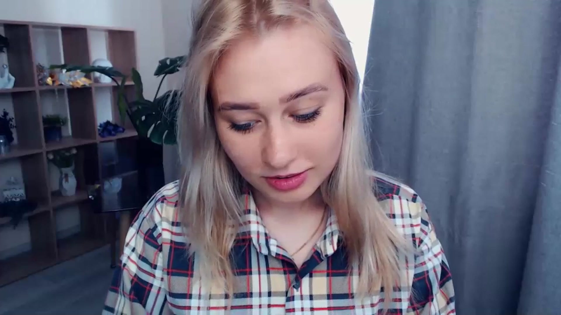 Gallery image thumbnail from Kukla_kolduna's myfreecams stream on, 07/09/2023, 12:51 image 7 of 20