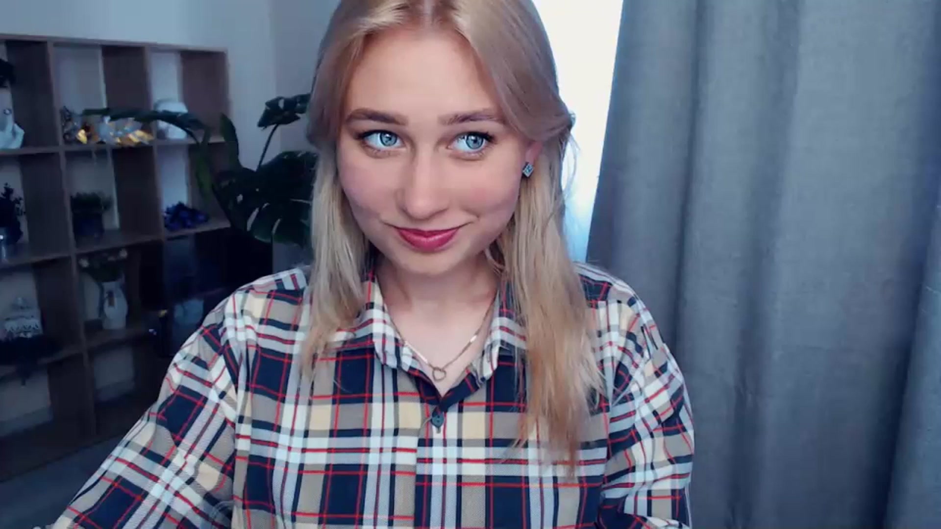 Gallery image thumbnail from Kukla_kolduna's myfreecams stream on, 07/09/2023, 13:27 image 12 of 20