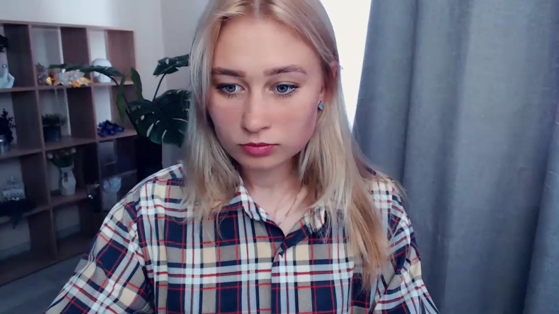 Gallery image thumbnail from Kukla_kolduna's myfreecams stream on, 07/09/2023, 13:27 image 6 of 20