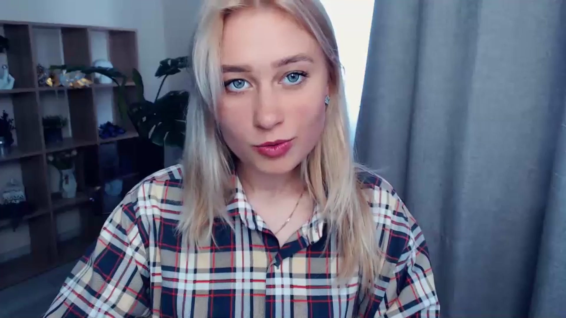 Gallery image thumbnail from Kukla_kolduna's myfreecams stream on, 07/09/2023, 13:27 image 9 of 20