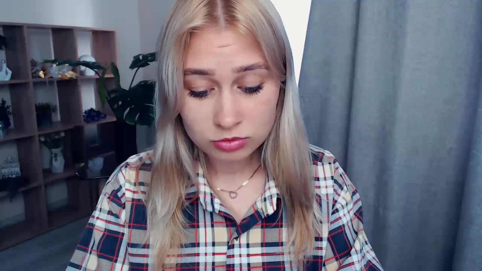 Gallery image thumbnail from Kukla_kolduna's myfreecams stream on, 07/09/2023, 15:54 image 18 of 20