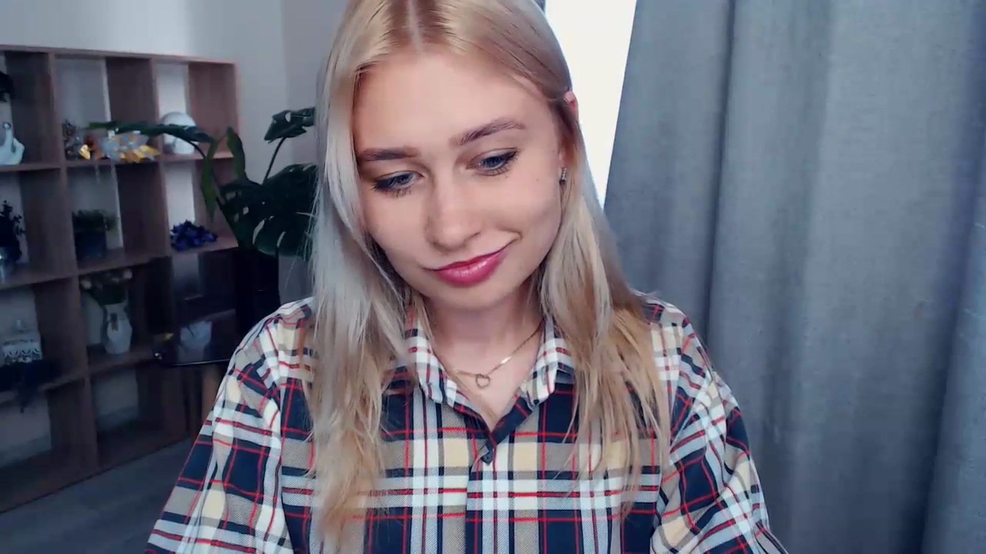 Gallery image thumbnail from Kukla_kolduna's myfreecams stream on, 07/09/2023, 15:54 image 12 of 20