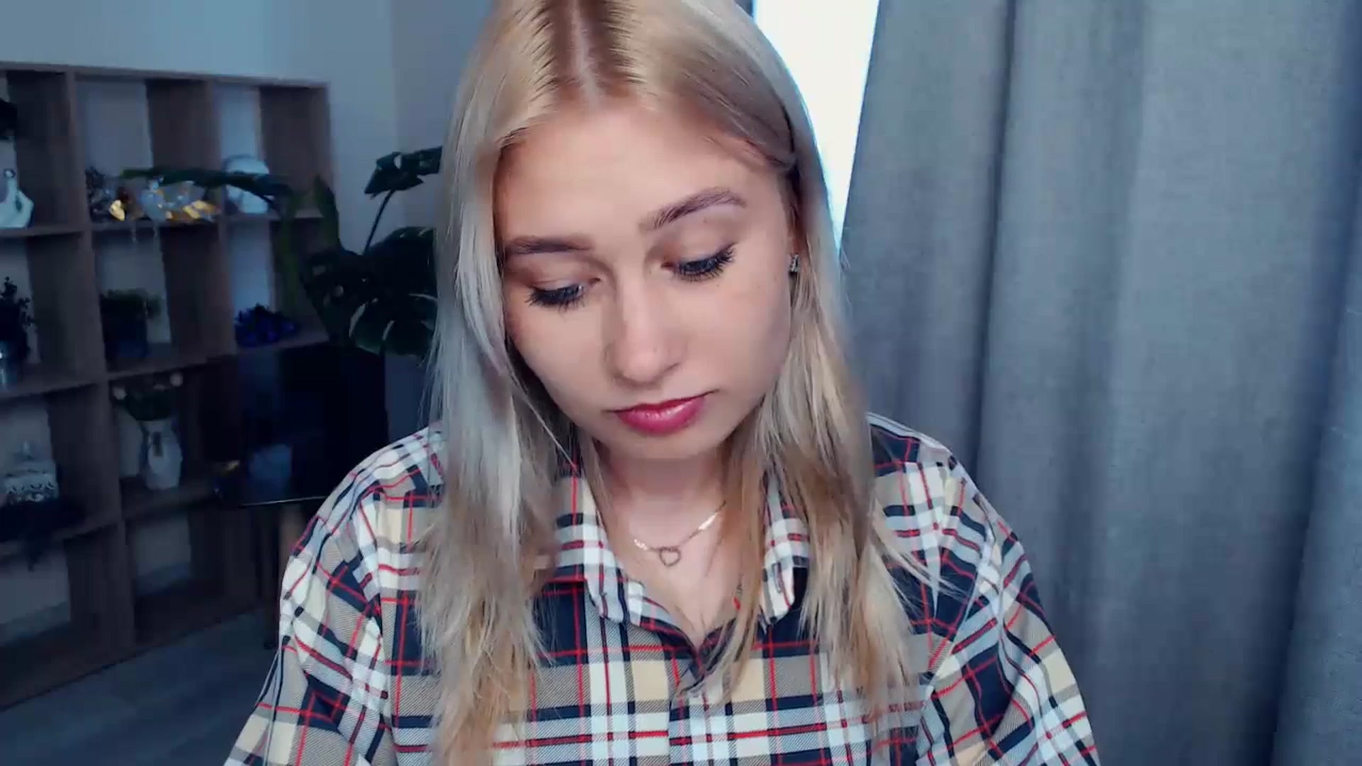 Gallery image thumbnail from Kukla_kolduna's myfreecams stream on, 07/09/2023, 15:54 image 6 of 20