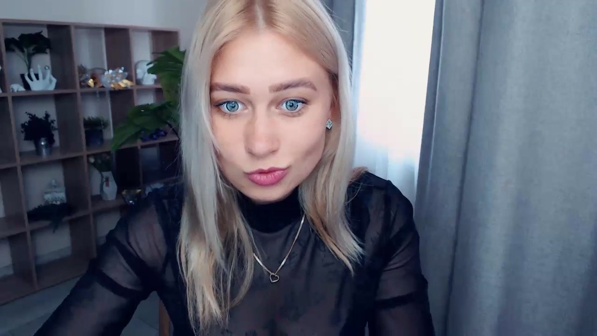 Gallery image thumbnail from Kukla_kolduna's myfreecams stream on, 07/10/2023, 14:25 image 16 of 20