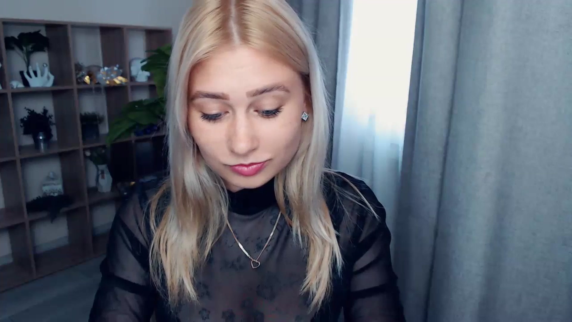 Gallery image thumbnail from Kukla_kolduna's myfreecams stream on, 07/10/2023, 14:25 image 4 of 20