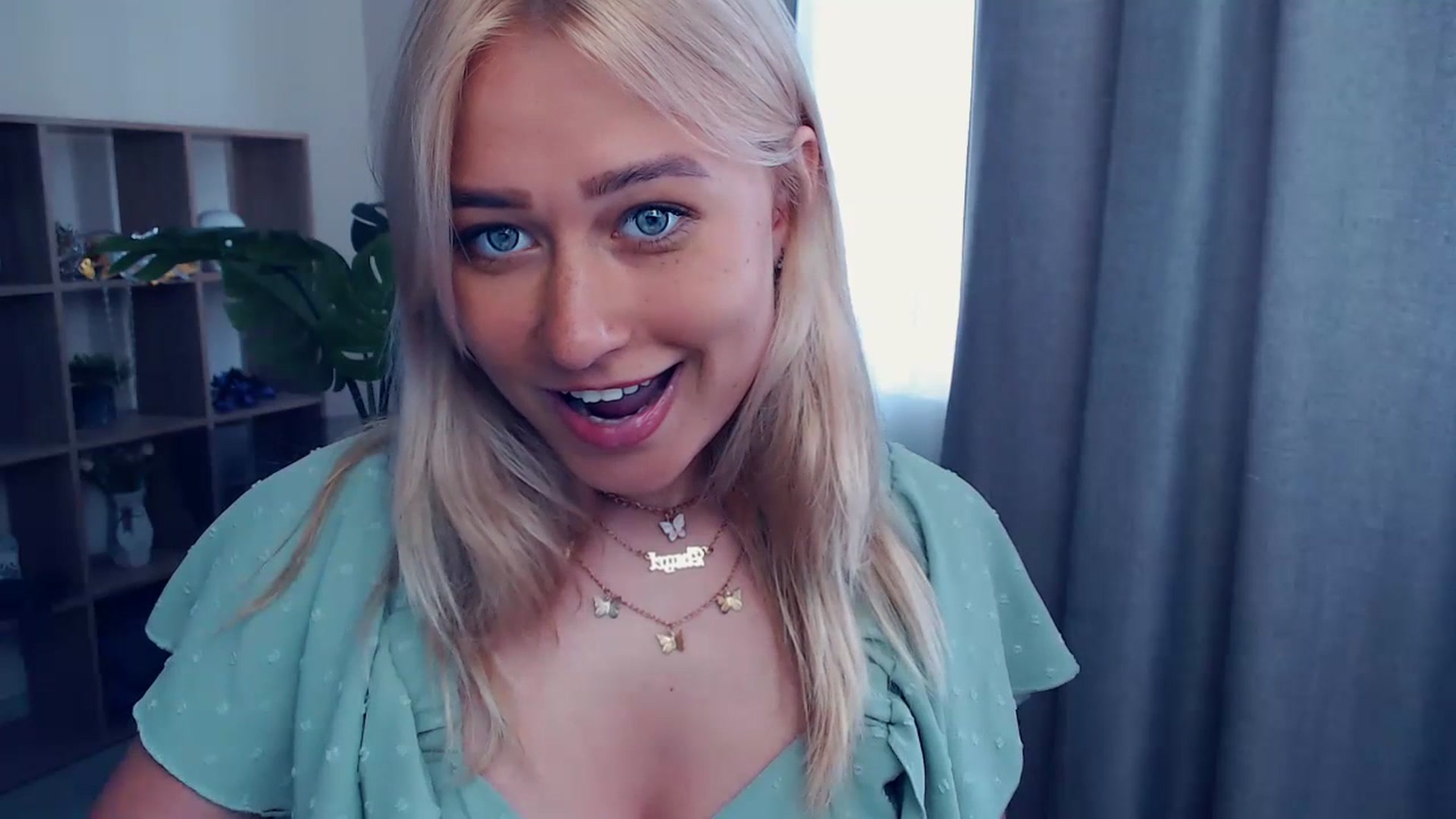 Gallery image thumbnail from Kukla_kolduna's myfreecams stream on, 07/15/2023, 11:09 image 19 of 20