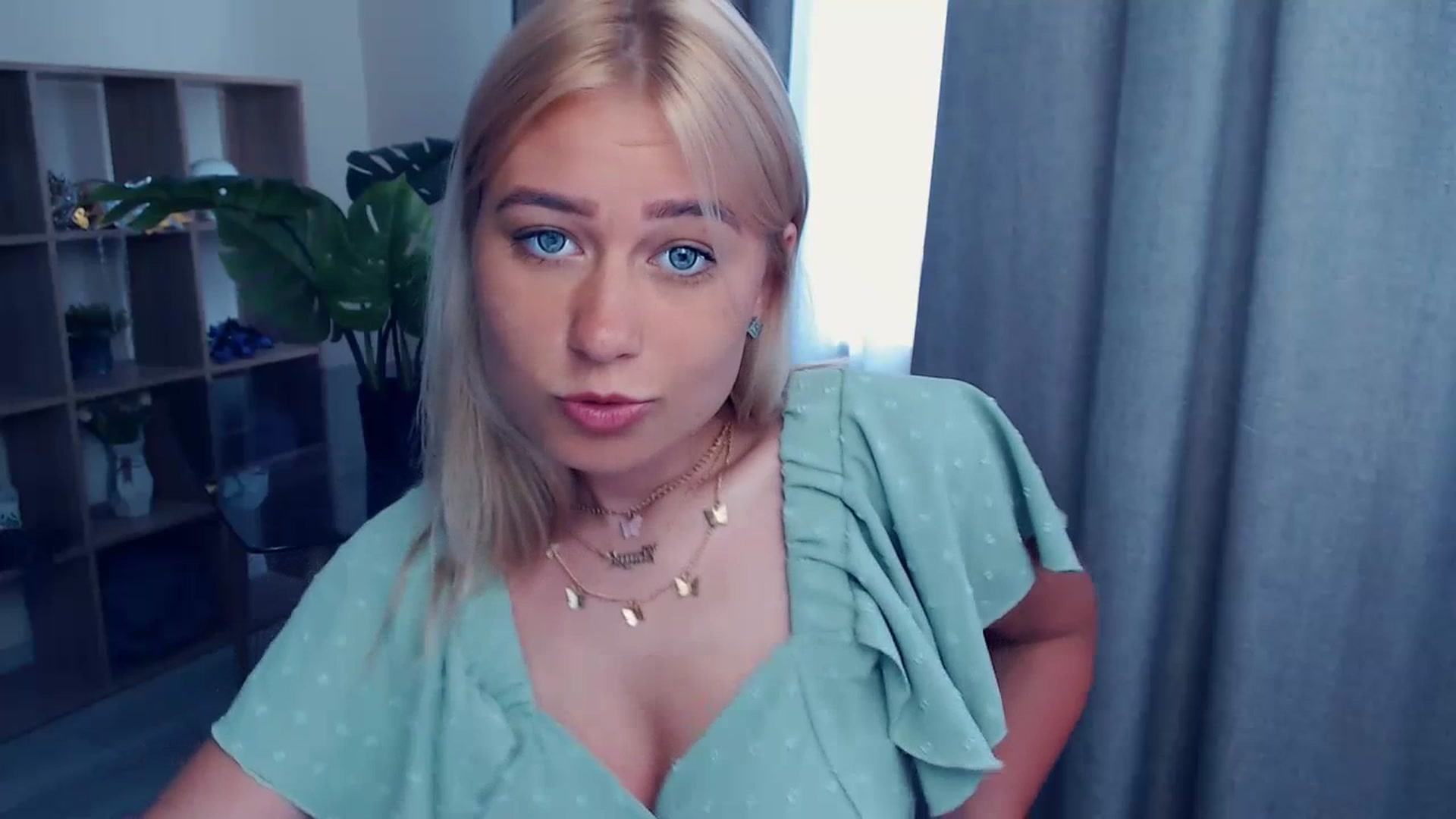 Gallery image thumbnail from Kukla_kolduna's myfreecams stream on, 07/15/2023, 11:09 image 3 of 20