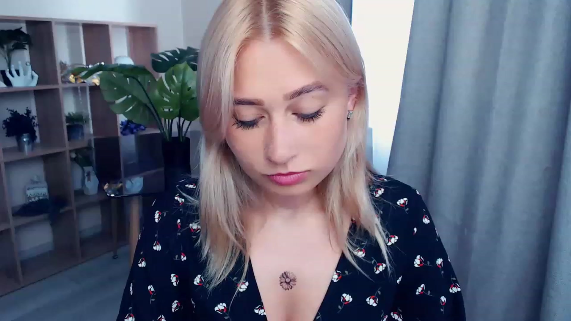 Gallery image thumbnail from Kukla_kolduna's myfreecams stream on, 07/16/2023, 14:24 image 3 of 20