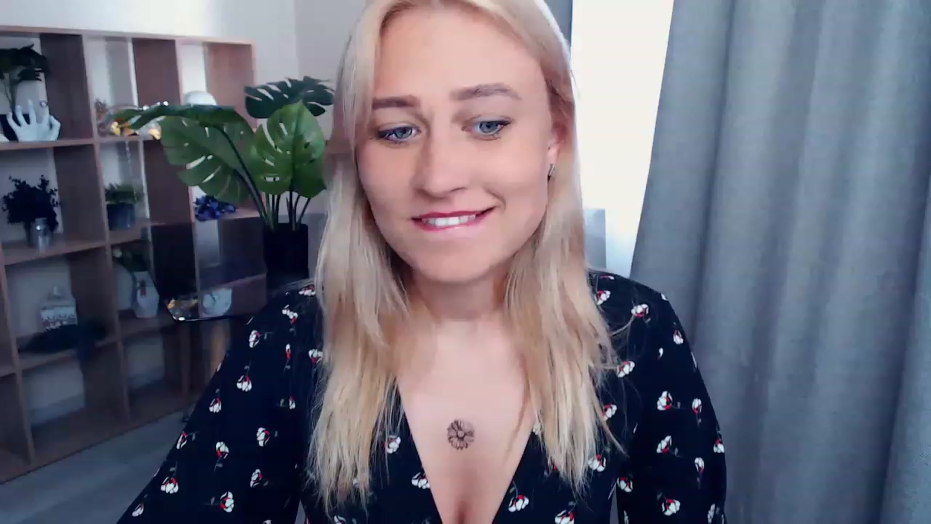 Gallery image thumbnail from Kukla_kolduna's myfreecams stream on, 07/16/2023, 14:24 image 19 of 20