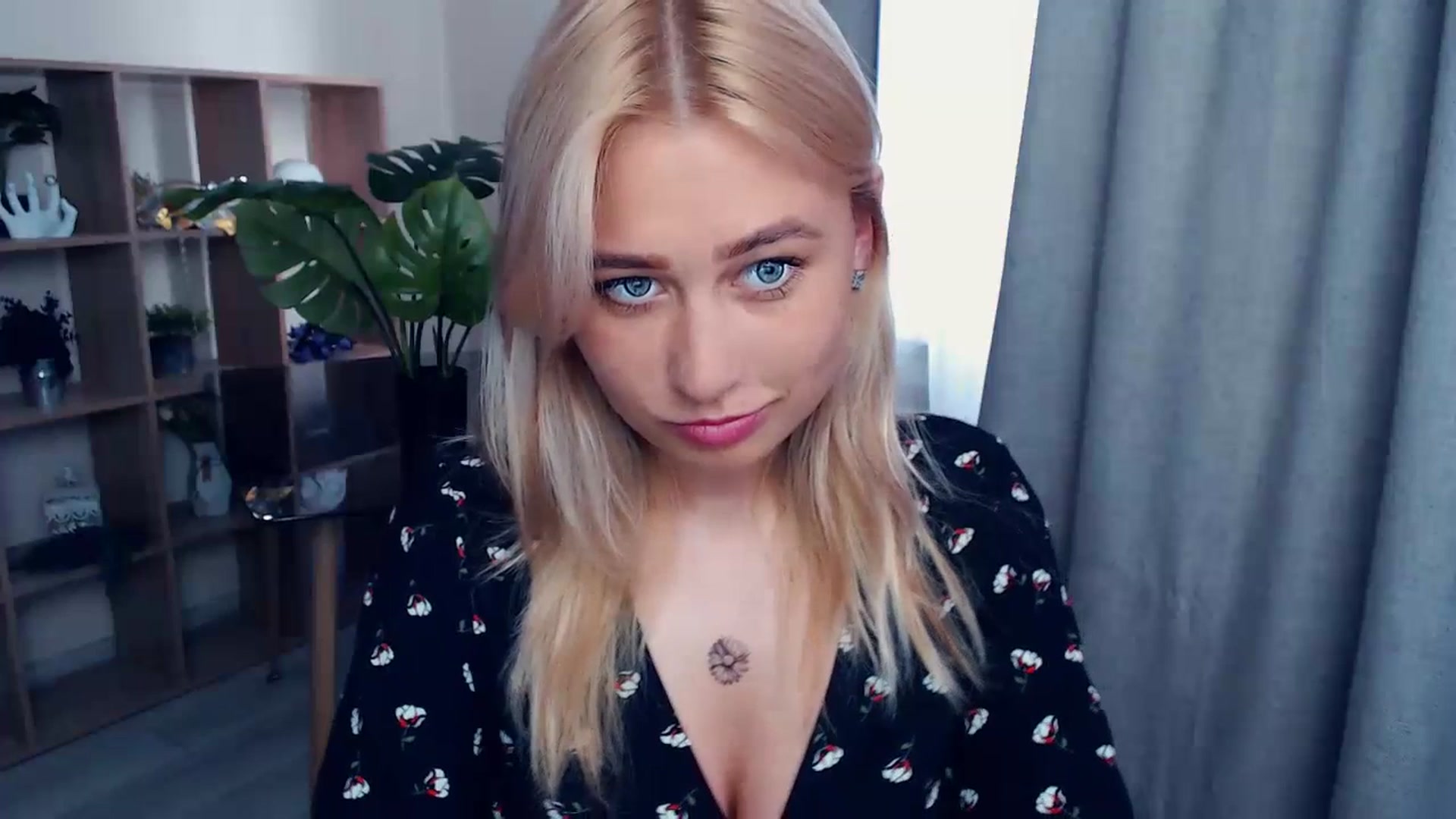 Gallery image thumbnail from Kukla_kolduna's myfreecams stream on, 07/16/2023, 15:38 image 10 of 20
