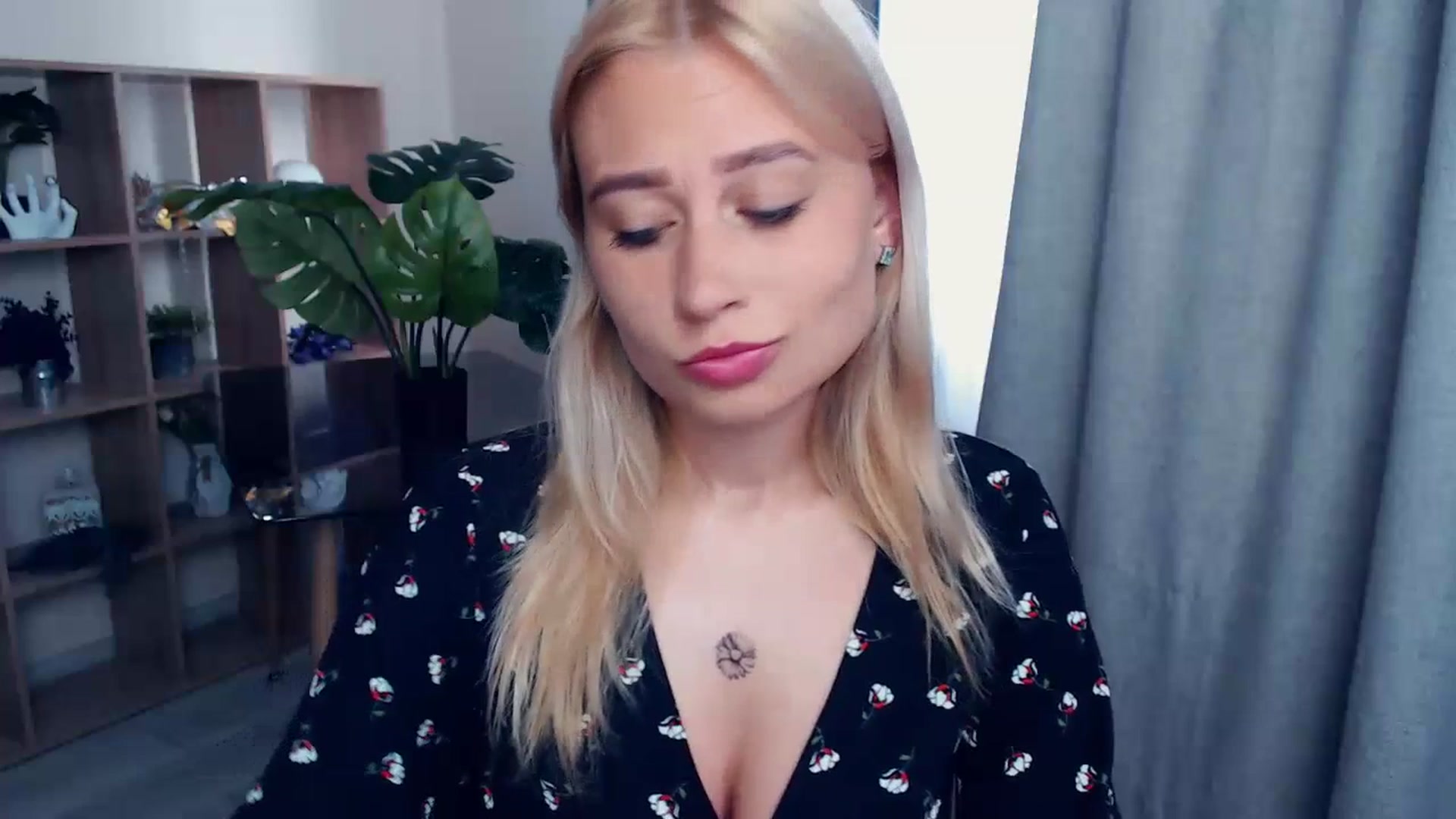 Gallery image thumbnail from Kukla_kolduna's myfreecams stream on, 07/16/2023, 15:38 image 7 of 20