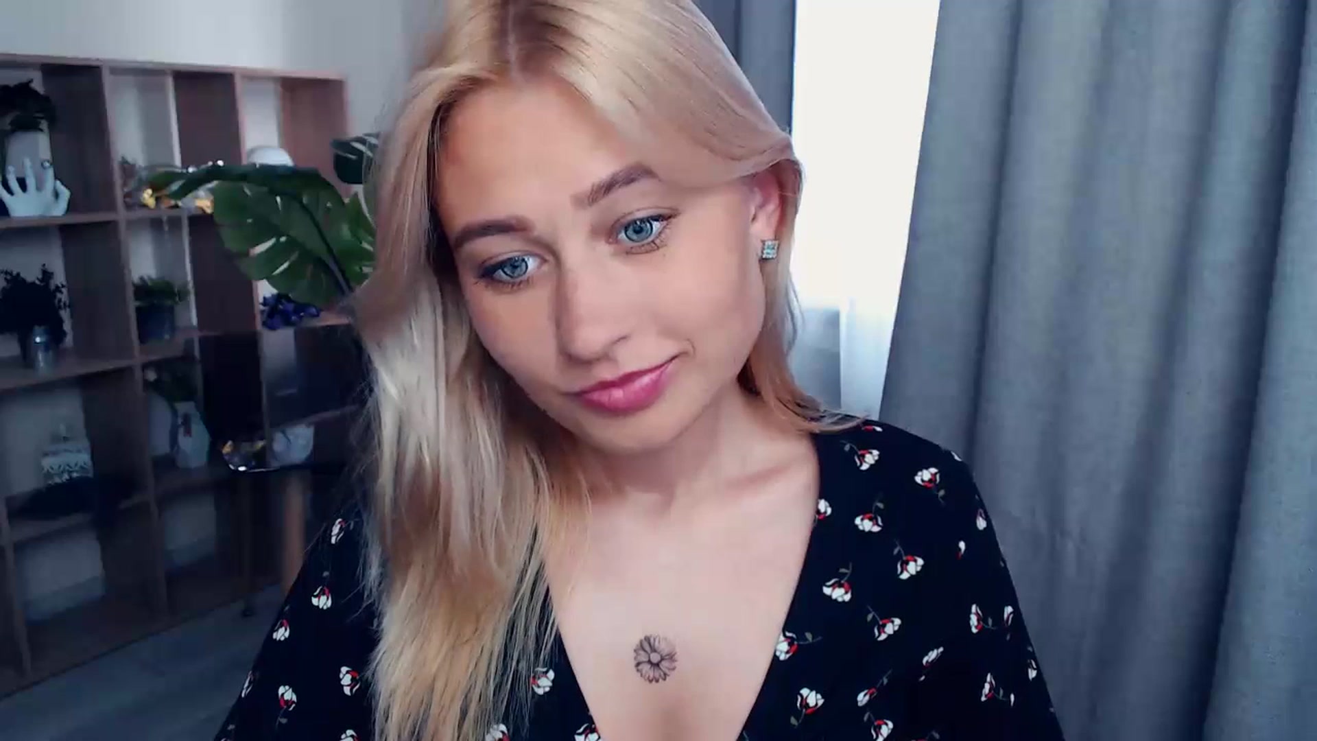 Gallery image thumbnail from Kukla_kolduna's myfreecams stream on, 07/16/2023, 15:38 image 17 of 20