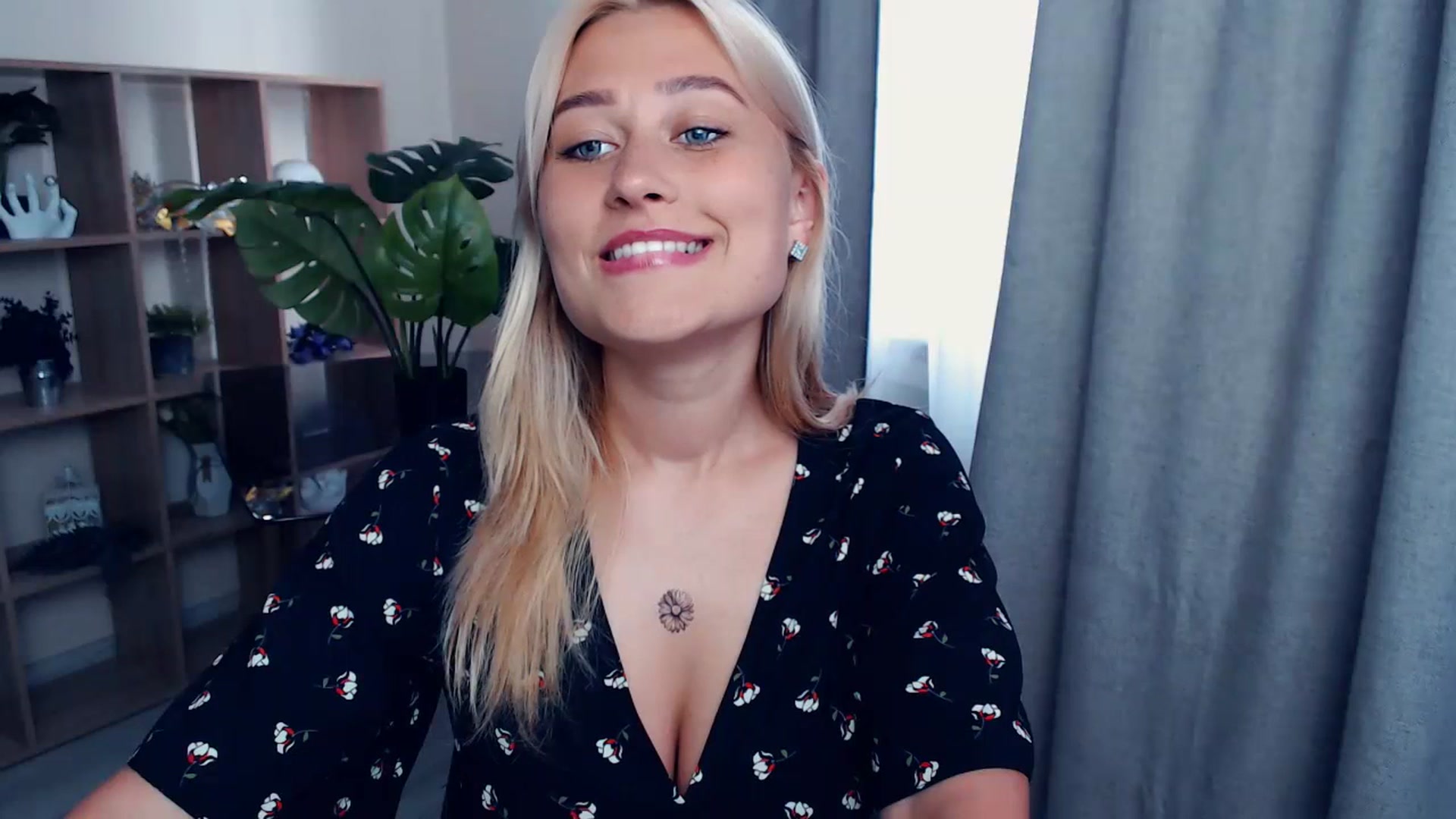 Gallery image thumbnail from Kukla_kolduna's myfreecams stream on, 07/16/2023, 15:38 image 2 of 20