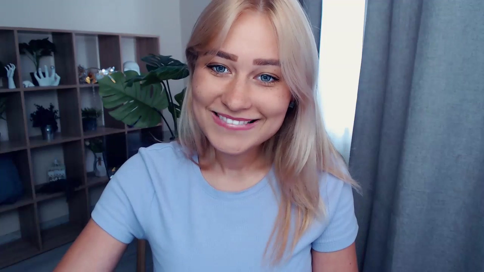 Gallery image thumbnail from Kukla_kolduna's myfreecams stream on, 07/17/2023, 13:10 image 5 of 20