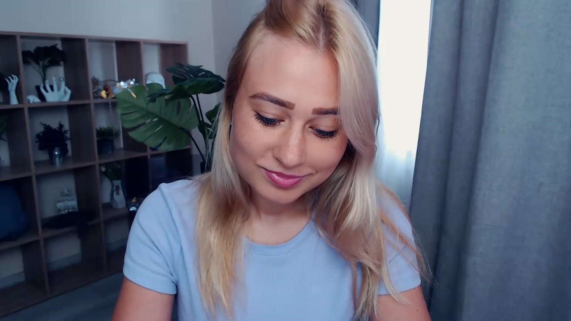 Gallery image thumbnail from Kukla_kolduna's myfreecams stream on, 07/17/2023, 13:10 image 2 of 20