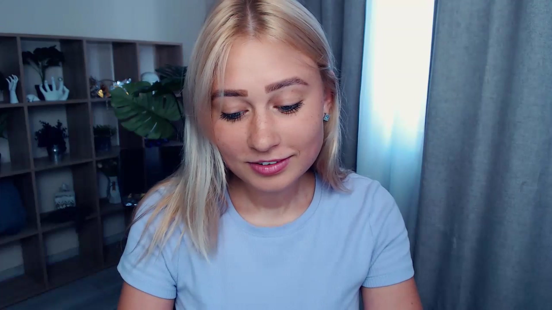 Gallery image thumbnail from Kukla_kolduna's myfreecams stream on, 07/17/2023, 15:08 image 8 of 20