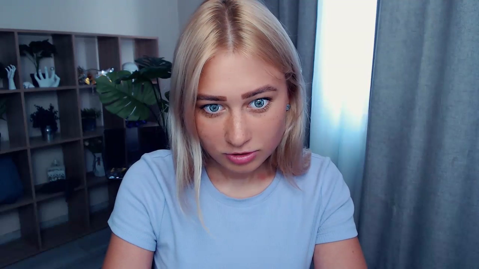Gallery image thumbnail from Kukla_kolduna's myfreecams stream on, 07/17/2023, 15:08 image 17 of 20