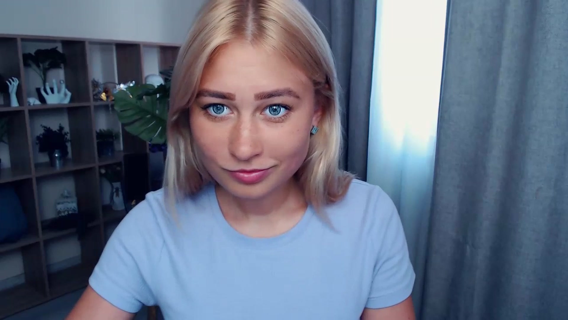 Gallery image thumbnail from Kukla_kolduna's myfreecams stream on, 07/17/2023, 15:08 image 9 of 20