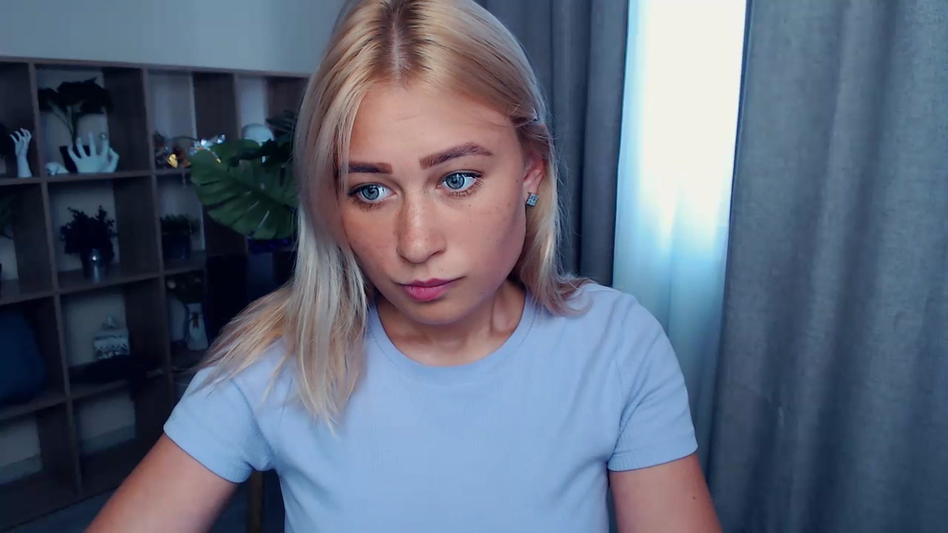 Gallery image thumbnail from Kukla_kolduna's myfreecams stream on, 07/17/2023, 15:08 image 6 of 20