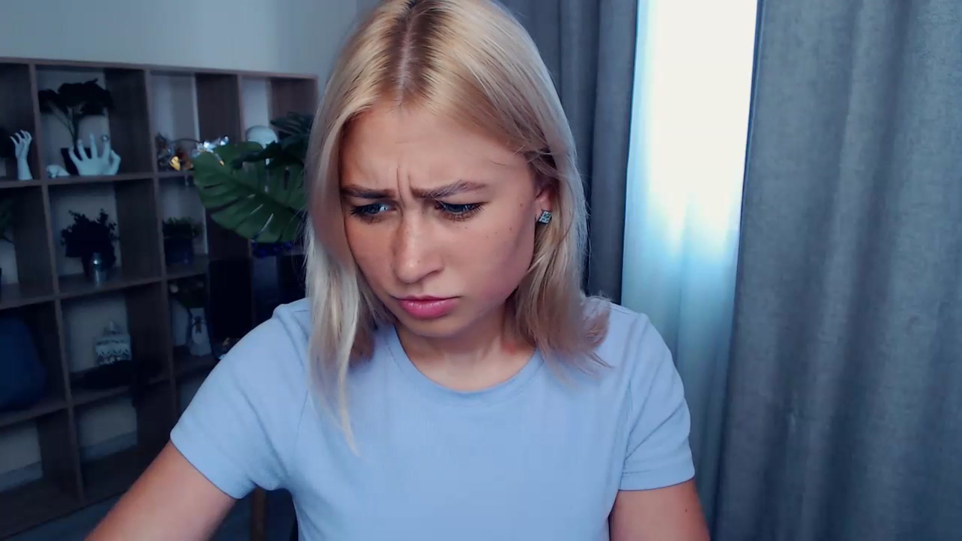 Gallery image thumbnail from Kukla_kolduna's myfreecams stream on, 07/17/2023, 15:08 image 18 of 20