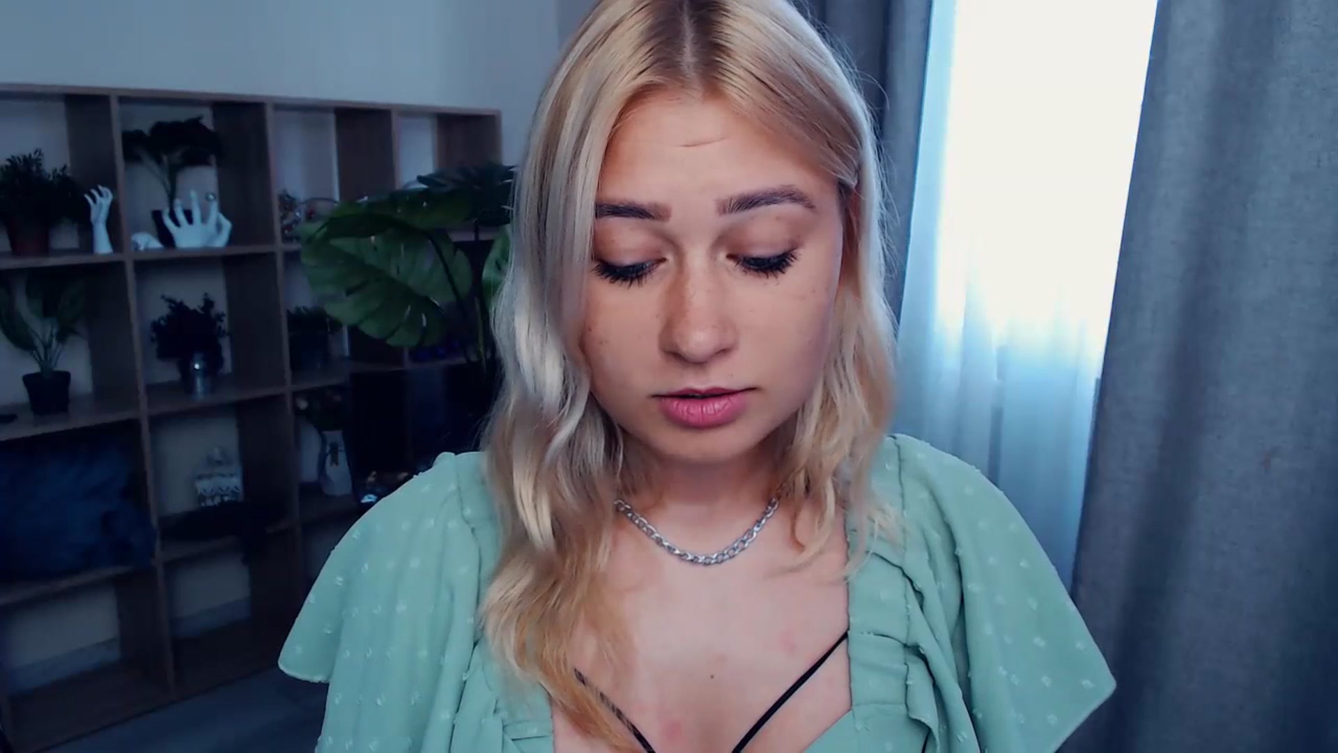 Gallery image thumbnail from Kukla_kolduna's myfreecams stream on, 07/21/2023, 12:46 image 10 of 20