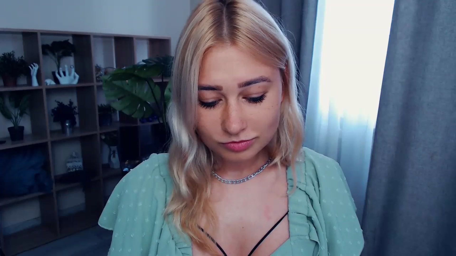 Gallery image thumbnail from Kukla_kolduna's myfreecams stream on, 07/21/2023, 12:46 image 2 of 20