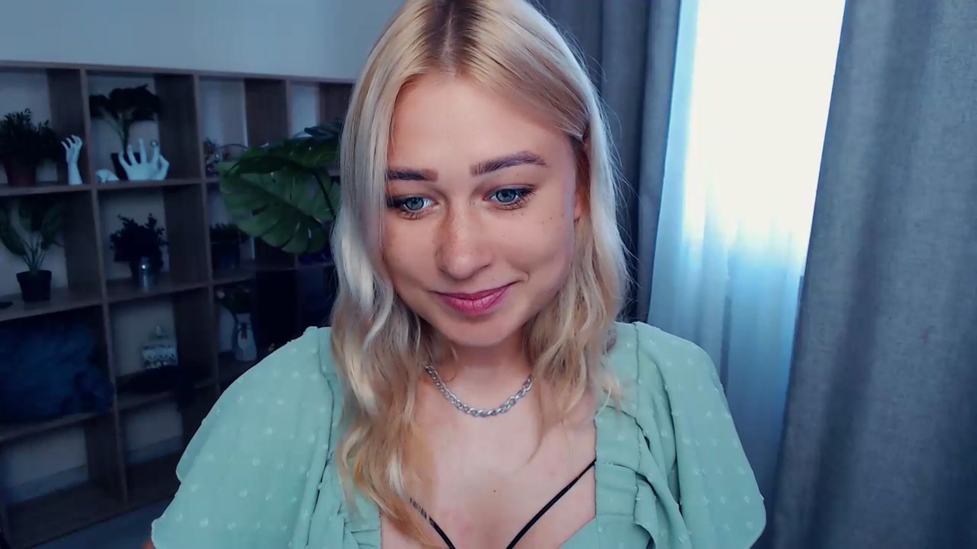 Gallery image thumbnail from Kukla_kolduna's myfreecams stream on, 07/21/2023, 12:46 image 15 of 20