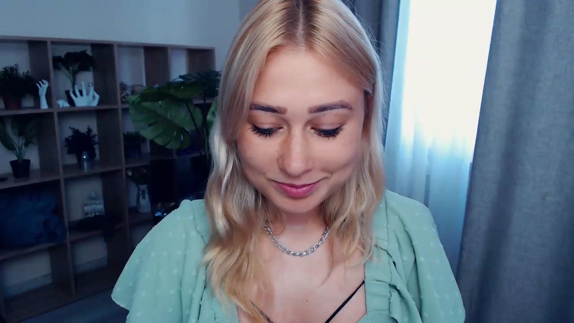 Gallery image thumbnail from Kukla_kolduna's myfreecams stream on, 07/21/2023, 12:46 image 18 of 20