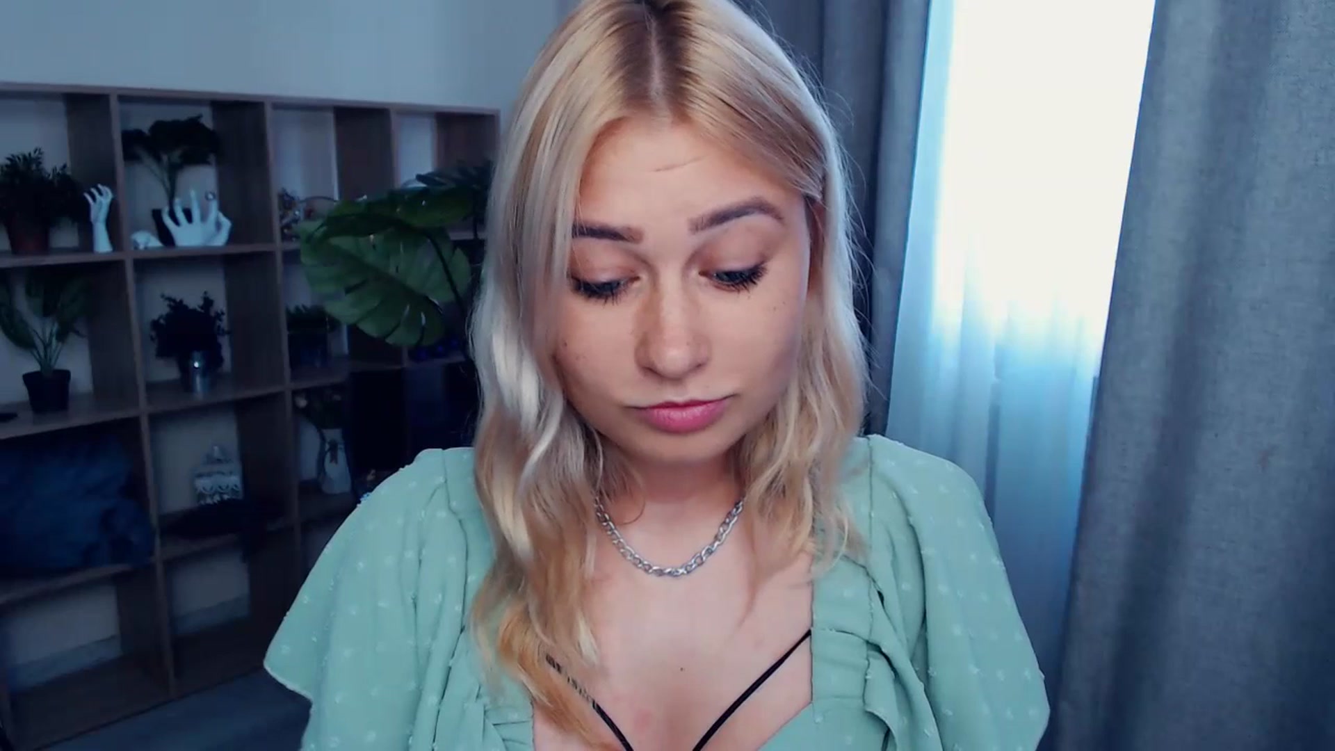 Gallery image thumbnail from Kukla_kolduna's myfreecams stream on, 07/21/2023, 12:46 image 14 of 20