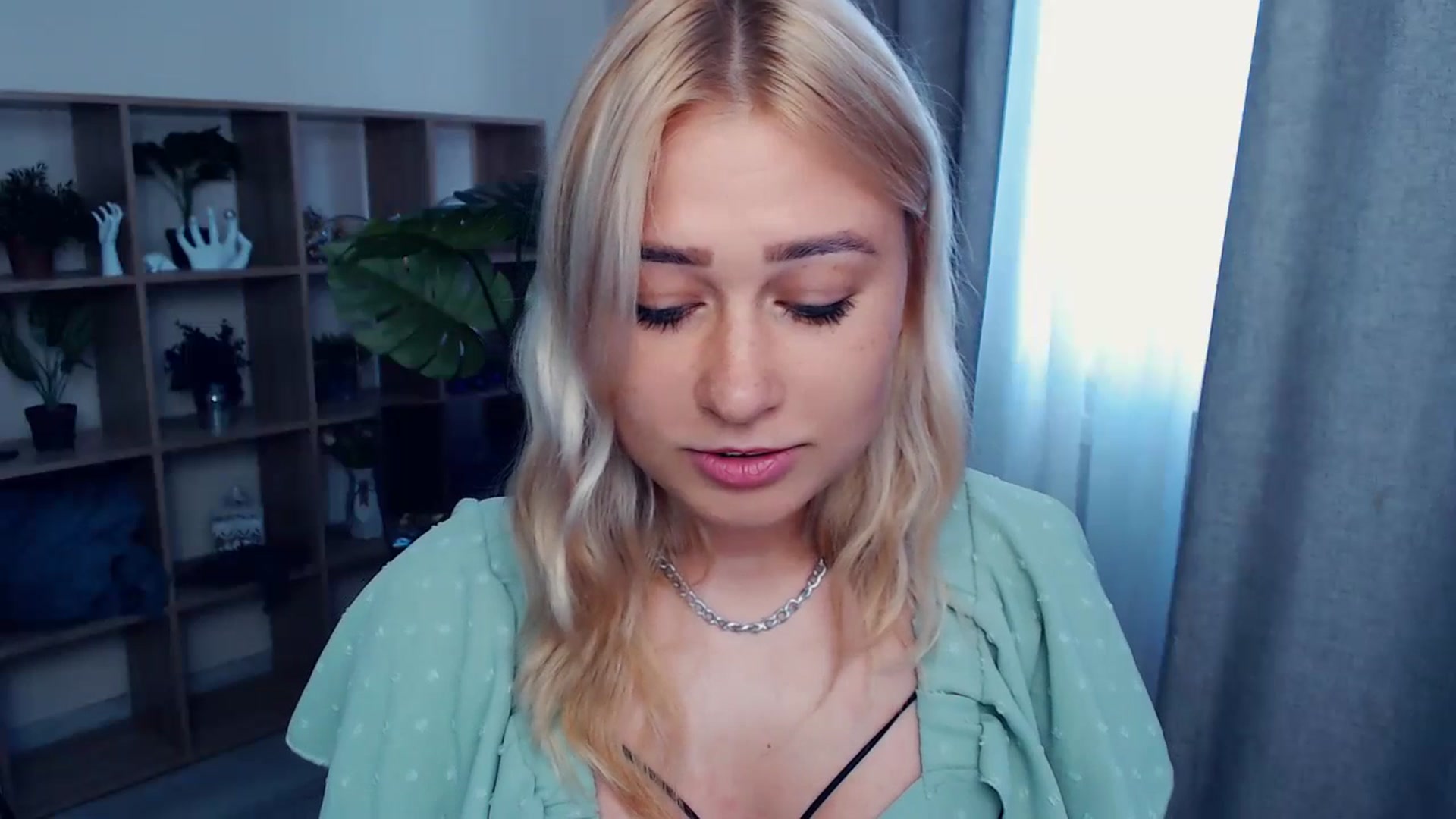 Gallery image thumbnail from Kukla_kolduna's myfreecams stream on, 07/21/2023, 12:46 image 19 of 20