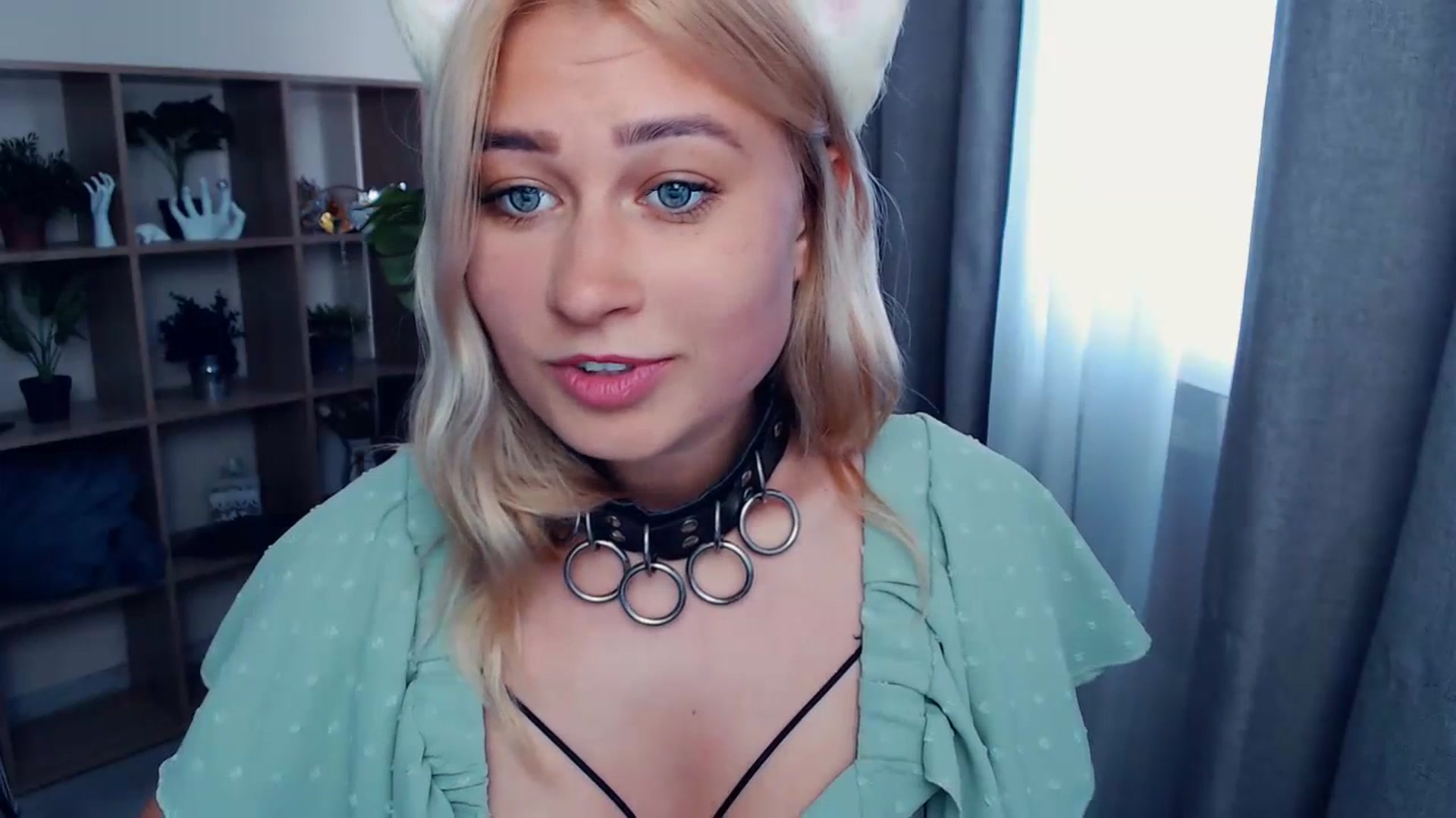 Gallery image thumbnail from Kukla_kolduna's myfreecams stream on, 07/21/2023, 16:05 image 6 of 20