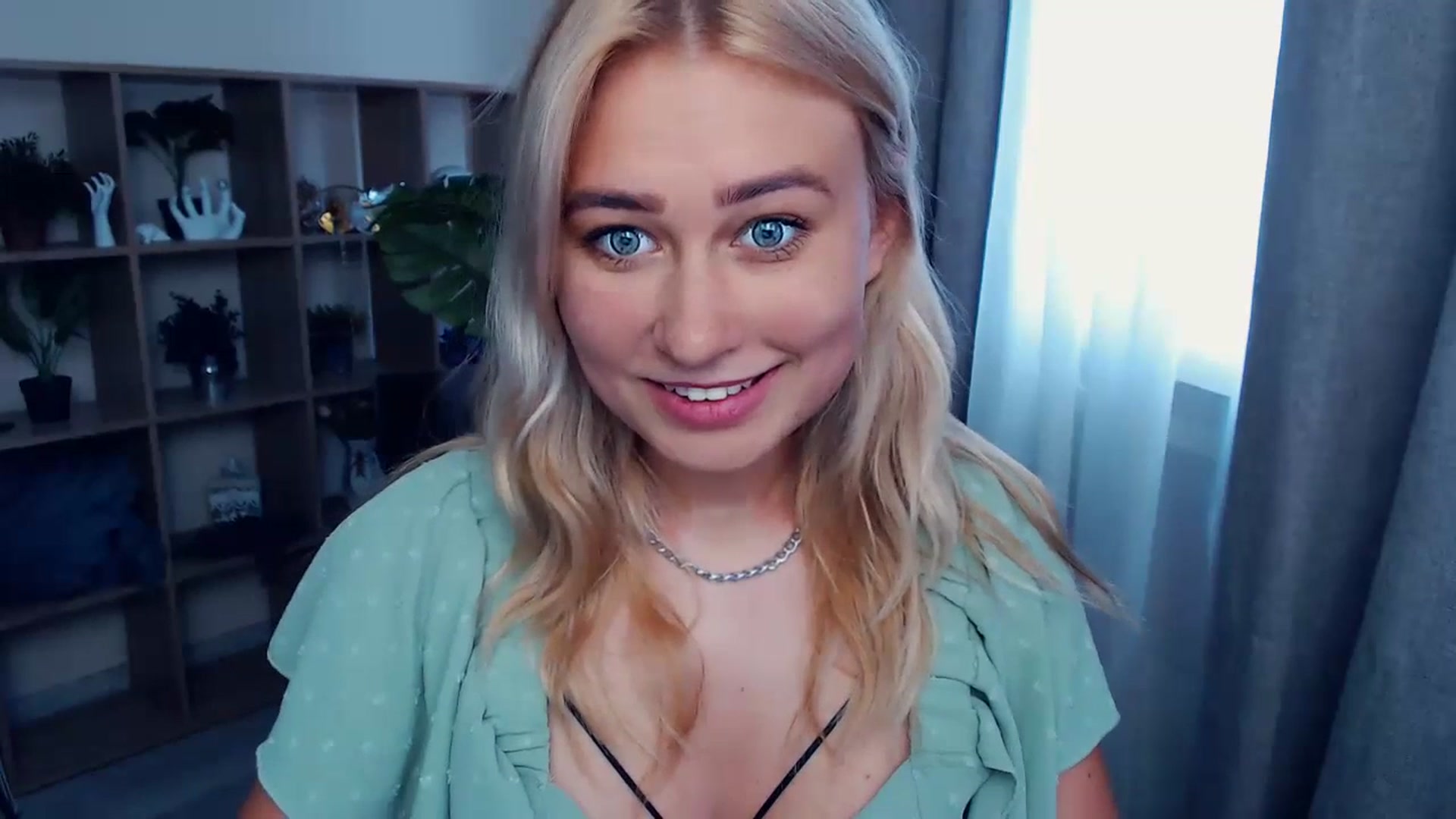 Gallery image thumbnail from Kukla_kolduna's myfreecams stream on, 07/21/2023, 16:05 image 9 of 20