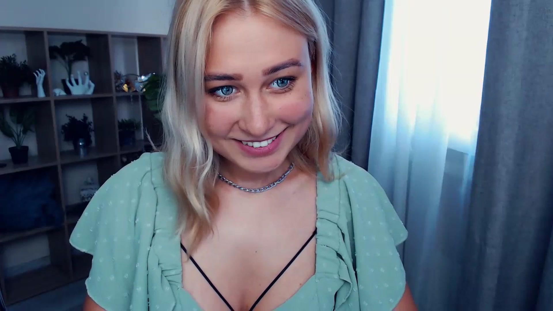 Gallery image thumbnail from Kukla_kolduna's myfreecams stream on, 07/21/2023, 16:05 image 15 of 20